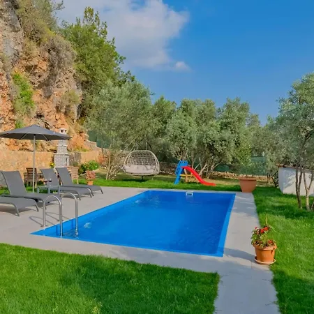 Villa Goecek Deniz Manzarali Kiralik *